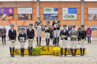 Dressuraufgabe_TdJ_Podest_und_alle_Teilnehmer_Final_OKV_2024_Egnach